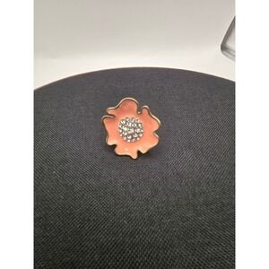 Peach Enamel Flower Cocktail Ring Rhinestone Center Gold Tone Size 6.25